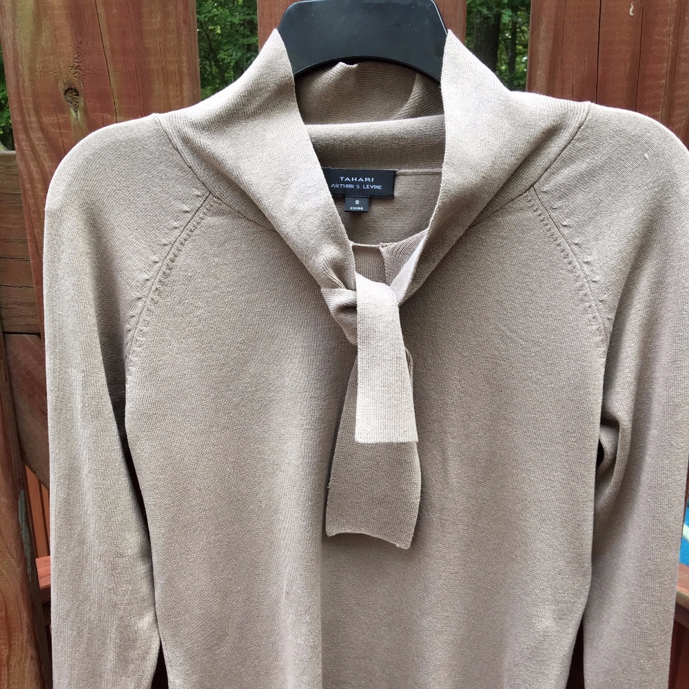 Tahari Arthur S. Levine Sweater, Silk Mix, Small